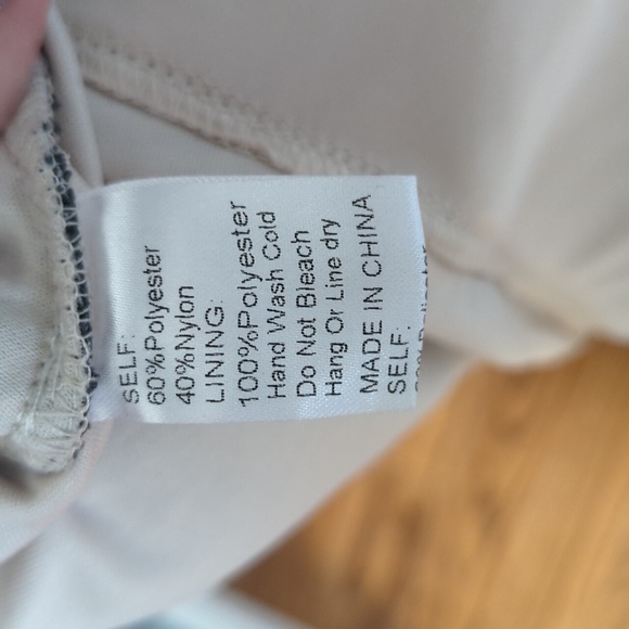 Trac Lace Formal Dress - Picture 4 of 8